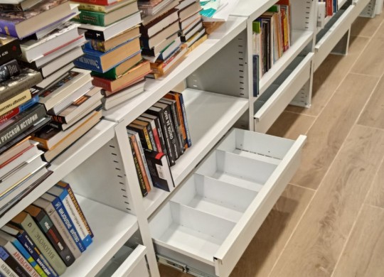 Выдвижные ящики с разделителями